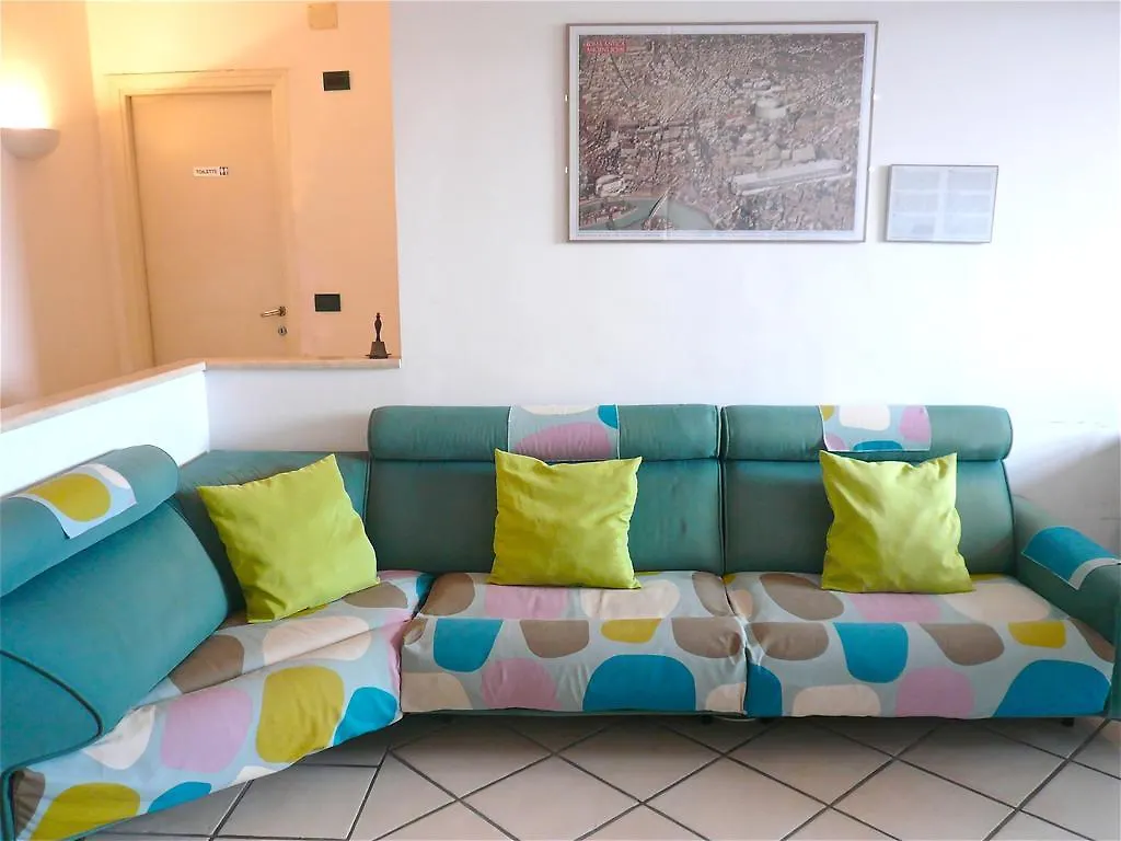 Bed and Breakfast Da Roy A Cinecitta Rom Italien