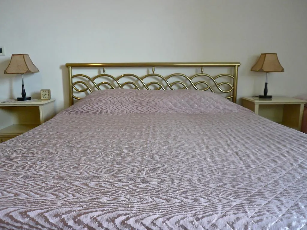 Bed and Breakfast Da Roy A Cinecitta Rom