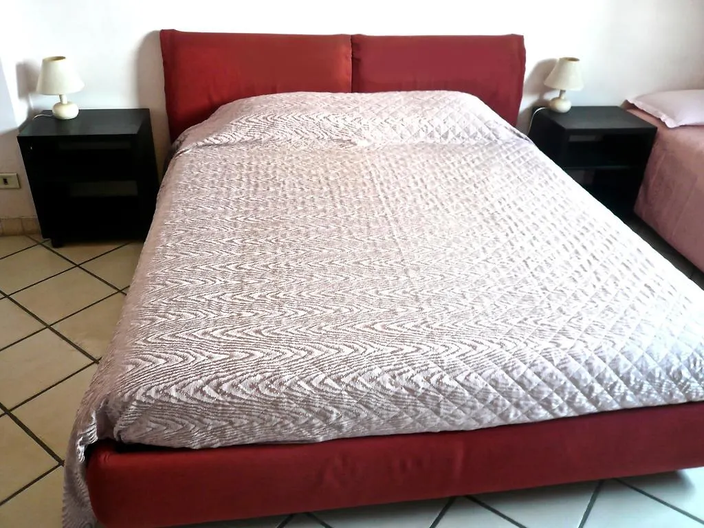 Bed and Breakfast Da Roy A Cinecitta Rom 3*,